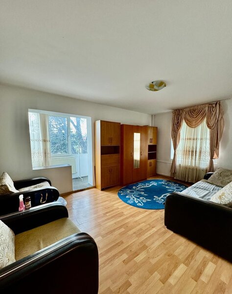 Gorjului garsoniera etaj 1/4, confort 1 sporit, 39mp