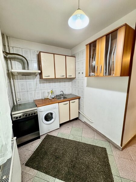 Gorjului garsoniera etaj 1/4, confort 1 sporit, 39mp