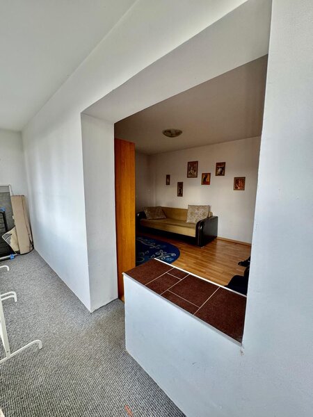 Gorjului garsoniera etaj 1/4, confort 1 sporit, 39mp